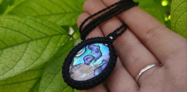 Collier • nacre/abalone
