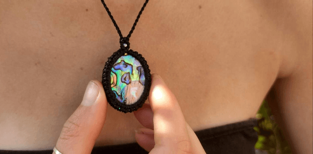 Collier • nacre/abalone